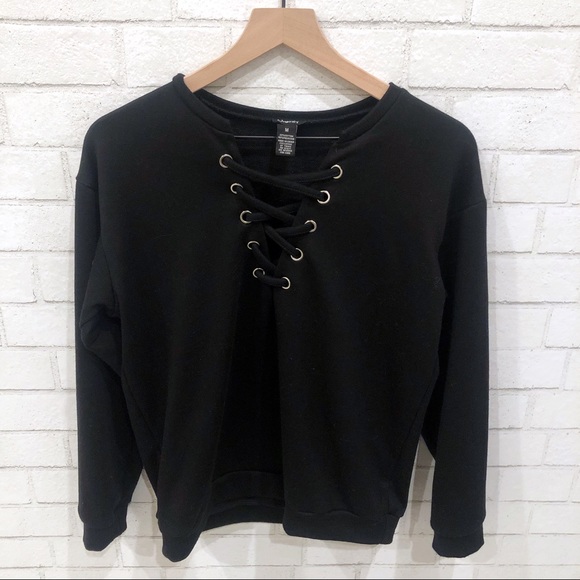 JUSTIFY Black Criss Cross Sweatshirt - Picture 2 of 5